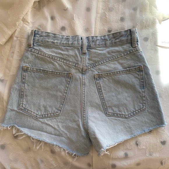 Zara Denim Shorts - Picture 2 of 3